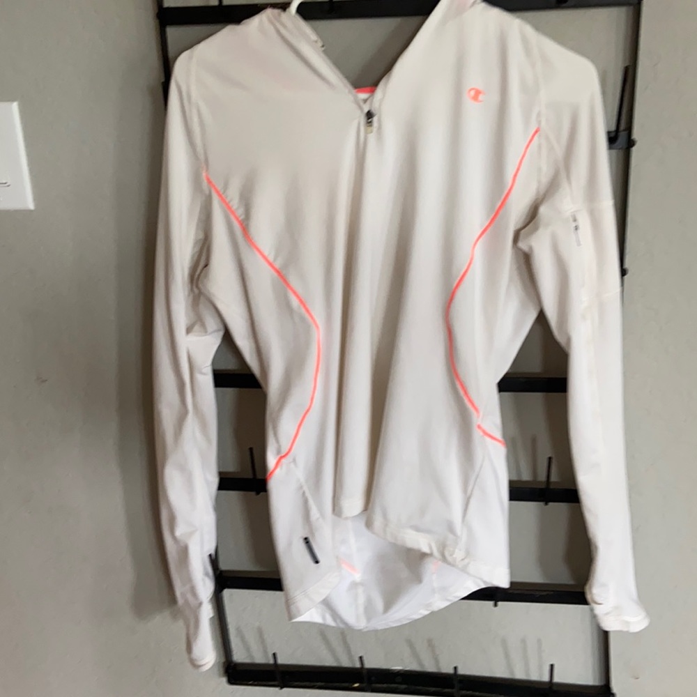 Long sleeve hoodie workout tee!